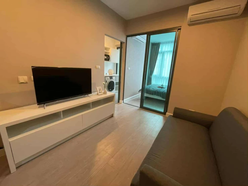 For sale or rent: Metro Sky Prachachuen, beautifully decorated room, separated into sections, great price, hurry and reserve now, don't delay.