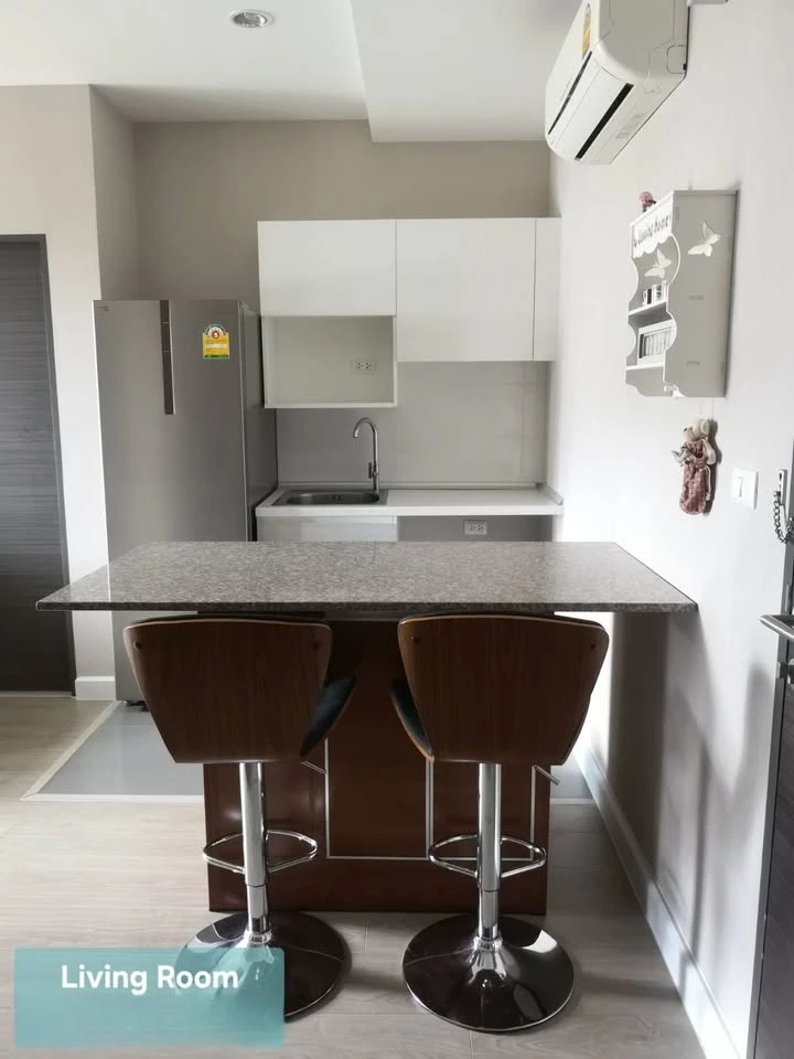 For Sale/Rent: Metro Sky Prachachuen. Features comprehensive built-in furnishings designed for organized storage—an ideal solution for those with plen