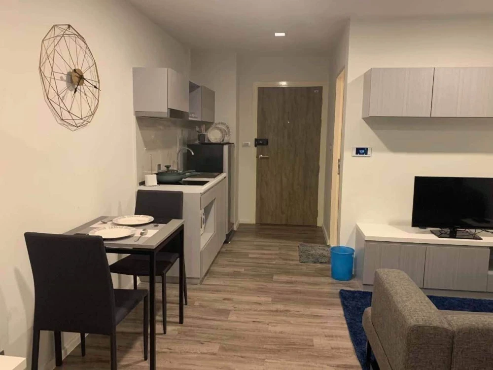 For sale or rent: Modiz Interchange condo with separate bedroom, 28 sq m, fully furnished. Book now before it's too late!