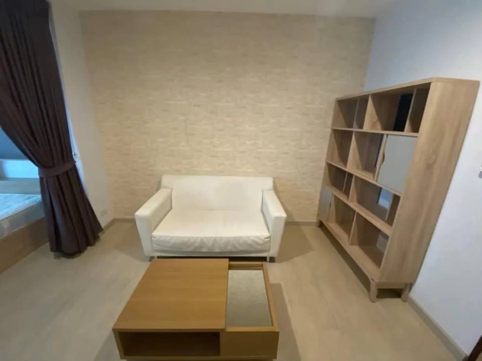 For sale, for rent MT PRESTIGE Phahon Yothin, room is opposite the fire escape, fully furnished, good value for money like this, must book.