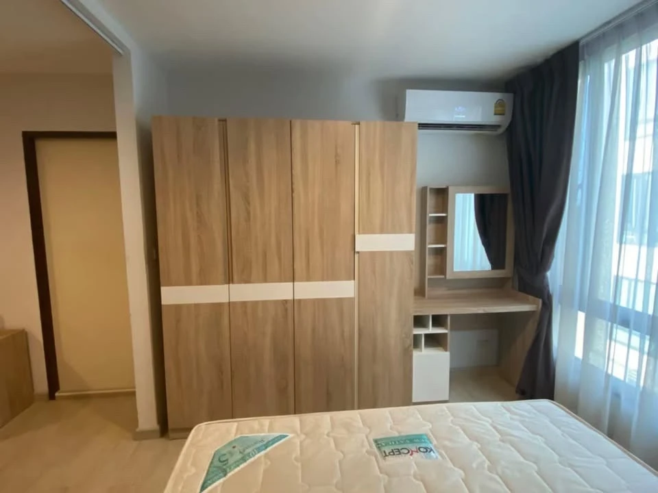 For sale, for rent MT PRESTIGE Phahon Yothin, room is opposite the fire escape, fully furnished, good value for money like this, must book.