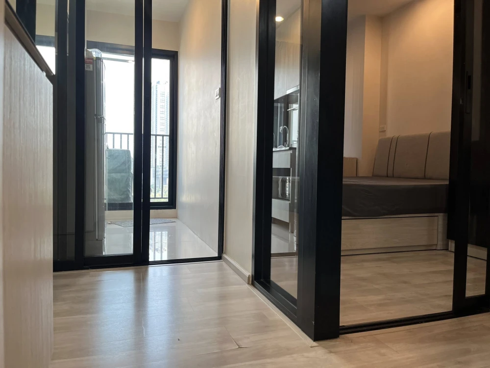 For sale or rent: Niche Mono Mega Space Bangna, 9th floor, fully furnished. Book now!