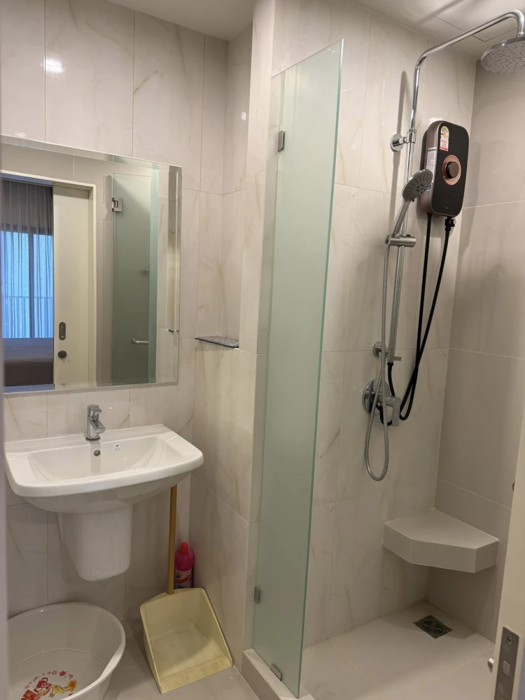 For sale, for rent, Niche Mono Mega Space Bangna, a nice room, lots of usable space, city view from a high floor, good air, can't you book it?