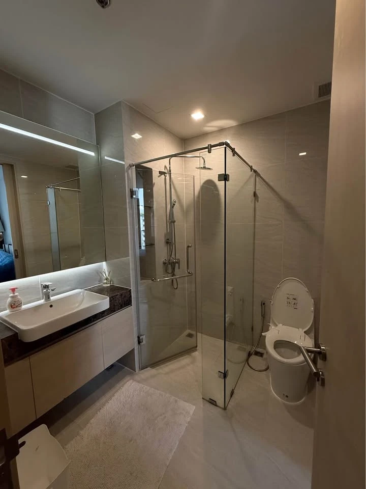 For sale or rent: Noble State 39, 35 sq.m., one bedroom, fully furnished. Just bring your belongings and move in.