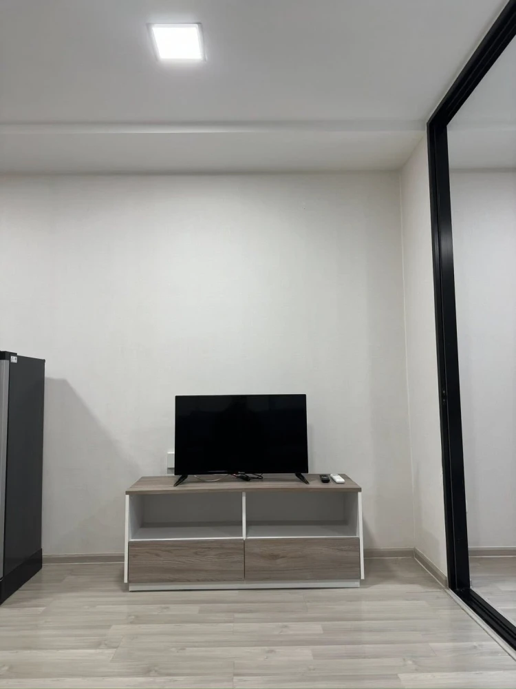 For sale, for rent, Nue Core Khu Khot Station, a nice room, fully furnished, just bring your bags and move in.