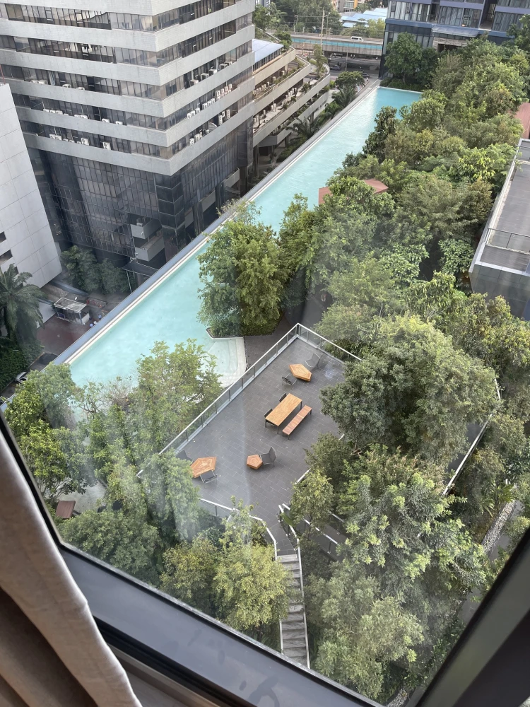 For sale or rent: One 9 Five, Building B, 14th floor. Pool view, unobstructed. Luxurious built-in furniture and complete set of appliances. Book now!