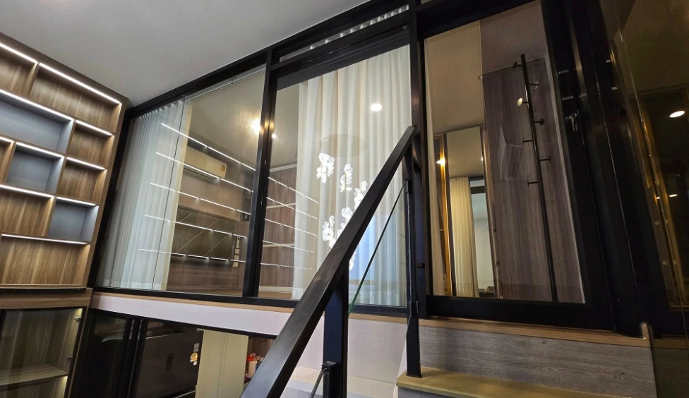 For sale or rent: Origin Plug & Play Nonthaburi Station, 5th floor, Duo Space room, fully furnished, nice to live in, reserve now.