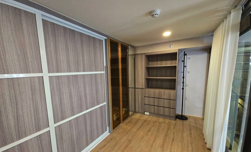 For sale or rent: Origin Plug & Play Nonthaburi Station, 5th floor, Duo Space room, fully furnished, nice to live in, reserve now.