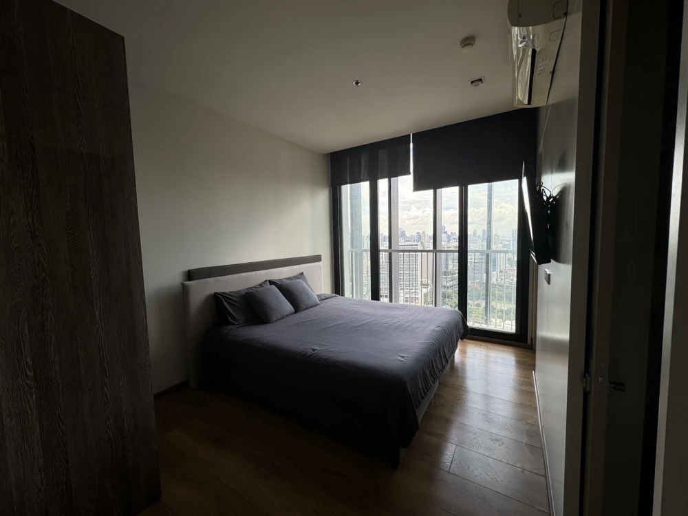 For sale, for rent, Park 24 Origin Phrom Phong, 1 bedroom, 1 bathroom, large usable area, beautiful city view from high floor, don't miss it.