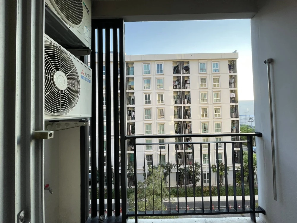 For sale or rent: Plum Condo Mix Chaengwattana. Ready-to-move-in condo at a great price in a prime location, near the BTS Skytrain, government offices