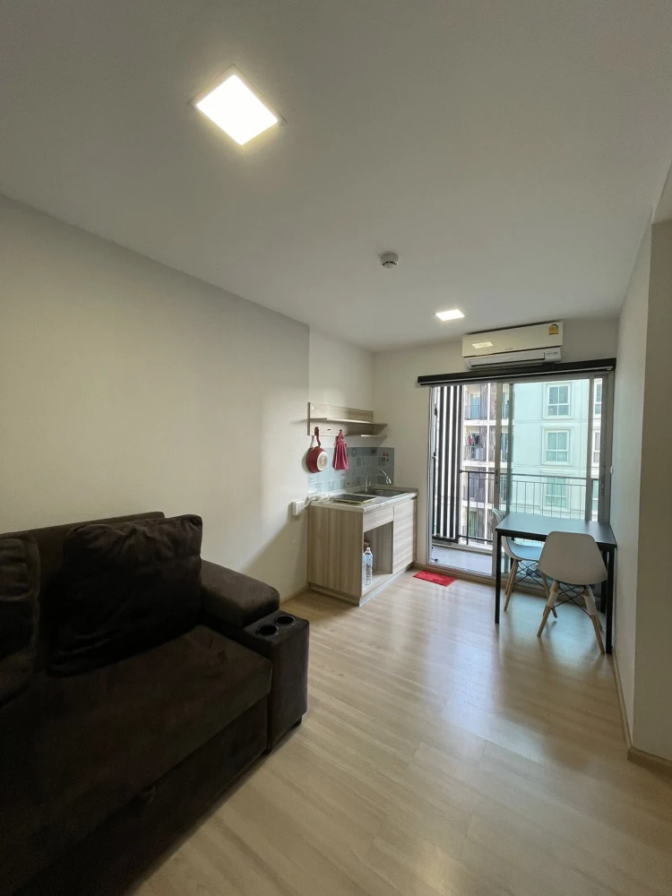 For sale or rent: Plum Condo Mix Chaengwattana. Ready-to-move-in condo at a great price in a prime location, near the BTS Skytrain, government offices
