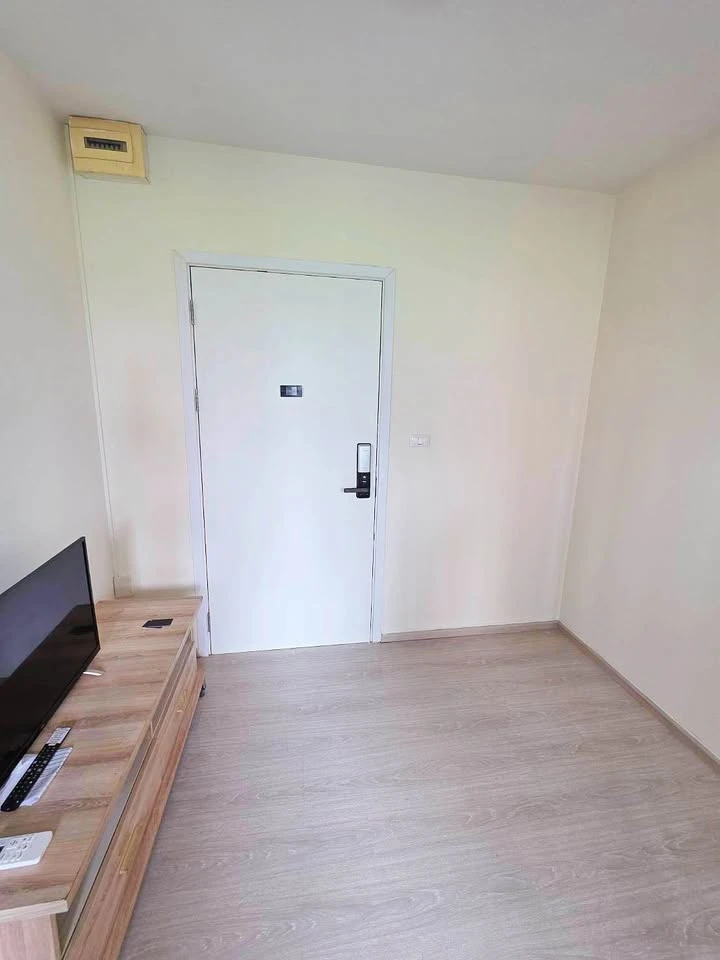 For sale, for rent Plum Condo Park Rangsit, studio room, fully furnished and equipped with electrical appliances, book now.