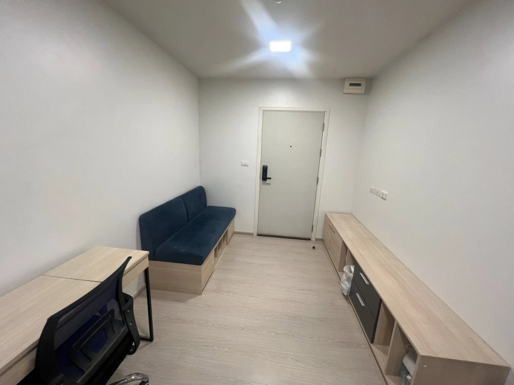 For sale or rent: PLUM CONDO RANGSIT ALIVE 2, 5th floor, room size 27 square meters, fully furnished, ready to move in.
