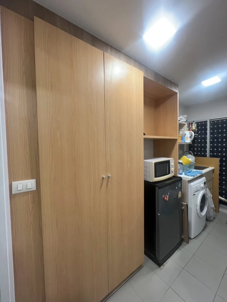 For sale or rent: PLUM CONDO RANGSIT ALIVE 2, 5th floor, room size 27 square meters, fully furnished, ready to move in.