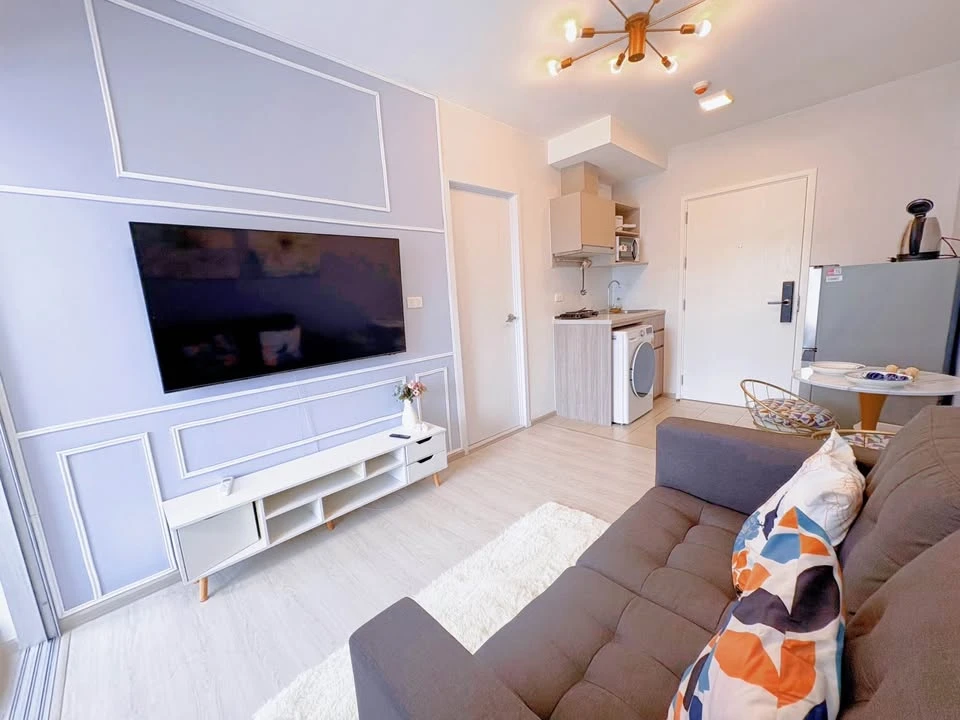 For sale or rent: Plum Condo Sukhumvit 62. Fully furnished and equipped, offering a warm and inviting atmosphere.