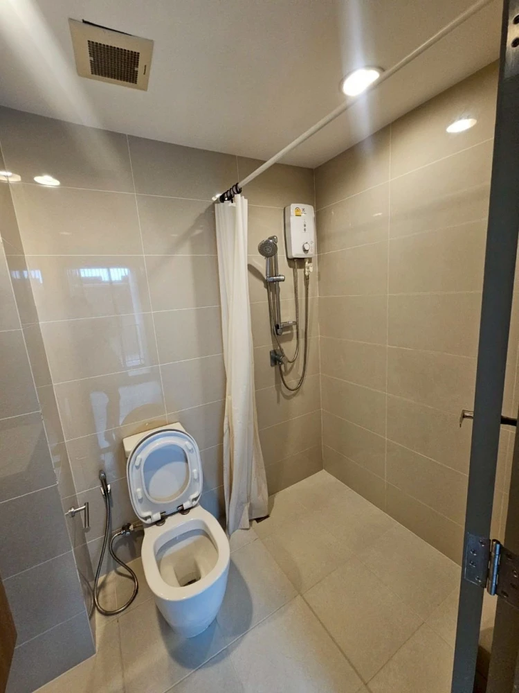For sale or rent: Premio Fresco. Nice, fully furnished rooms in a prime location with complete amenities. Book now!