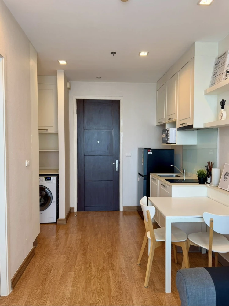 For sale or rent: Q House Sukhumvit 79, a nice room on the 17th floor, good location, comes with complete furniture and amenities. Reserve now!