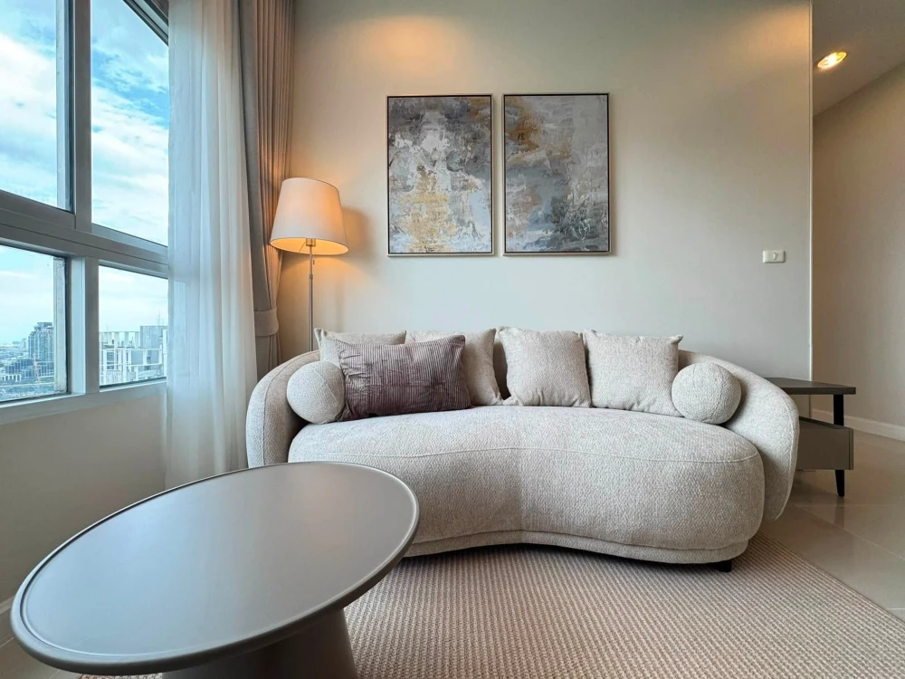 For sale or rent: Q.House Condo Sathorn, ready to move in, fully furnished, 36th floor, unobstructed river view. Book now!