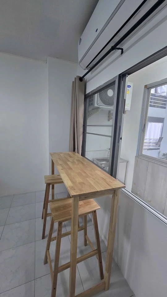 For sale or rent: Ratchada Prestige Ladprao, 2nd floor unit, fully furnished, pool view. Book now!