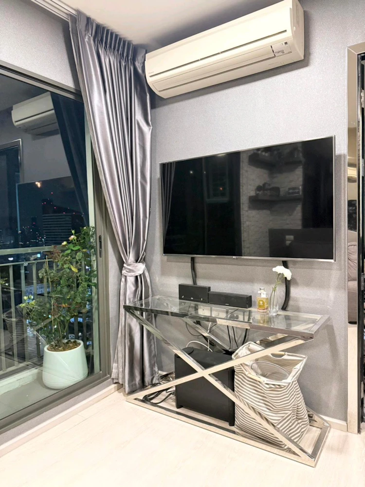 For sale or rent: Rhythm Asoke, 36th floor, nice room, fully furnished, reserve now!