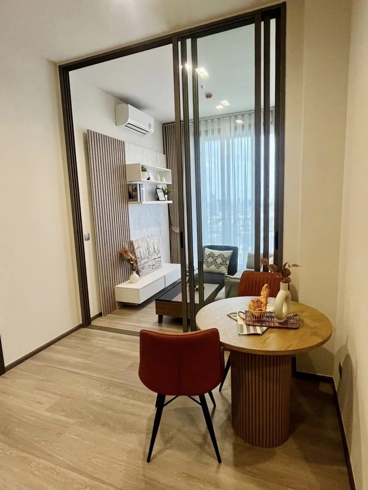 For sale, for rent, Rhythm Charoenkrung Pavillion, ready to move in, complete here, just come with yourself and move in.