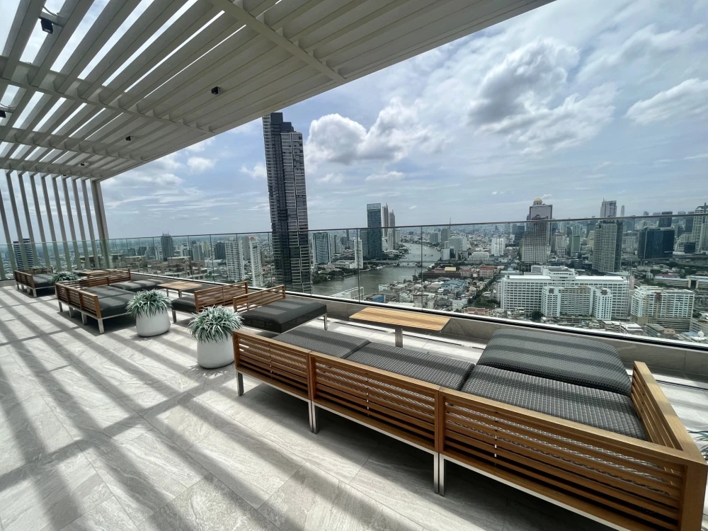 For sale, for rent, Rhythm Charoenkrung Pavillion, ready to move in, complete here, just come with yourself and move in.