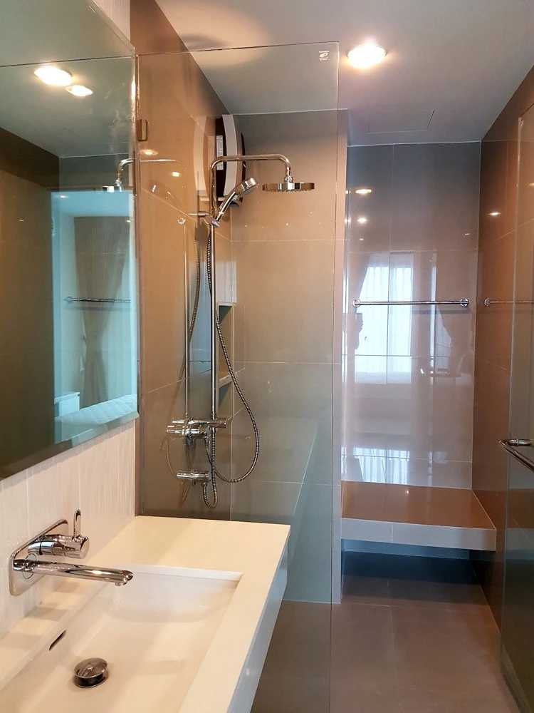 For sale, for rent, Rhythm Sukhumvit 42, 8th floor, fully furnished room, ready to move in, interested, hurry and reserve now, urgent.