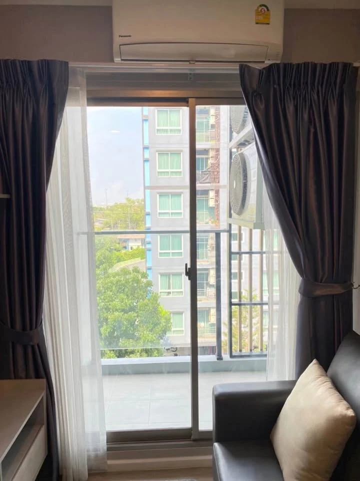 For sale or rent: Rill Condo Rangsit, 1 bedroom, 1 bathroom, comes fully furnished and equipped with electrical appliances. Don't miss out!