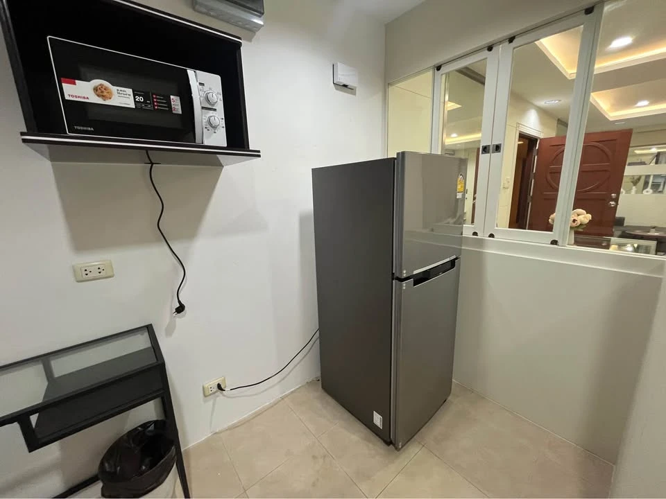 For sale or rent: River Heaven, Daisy building, very large unit with Bangkok Bridge view. Book now before it's too late!