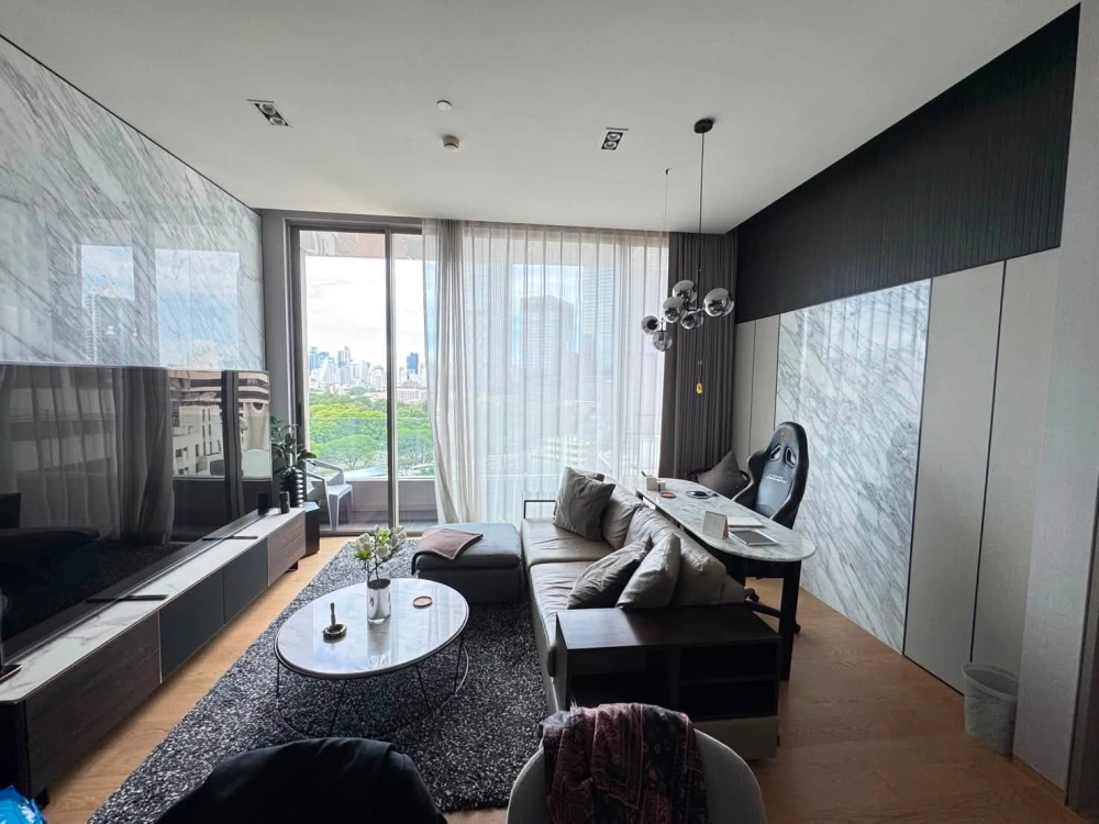 For sale or rent: Saladaeng One, a luxurious condo with Lumpini Park views, beautifully decorated and ready to move in. Book now! images