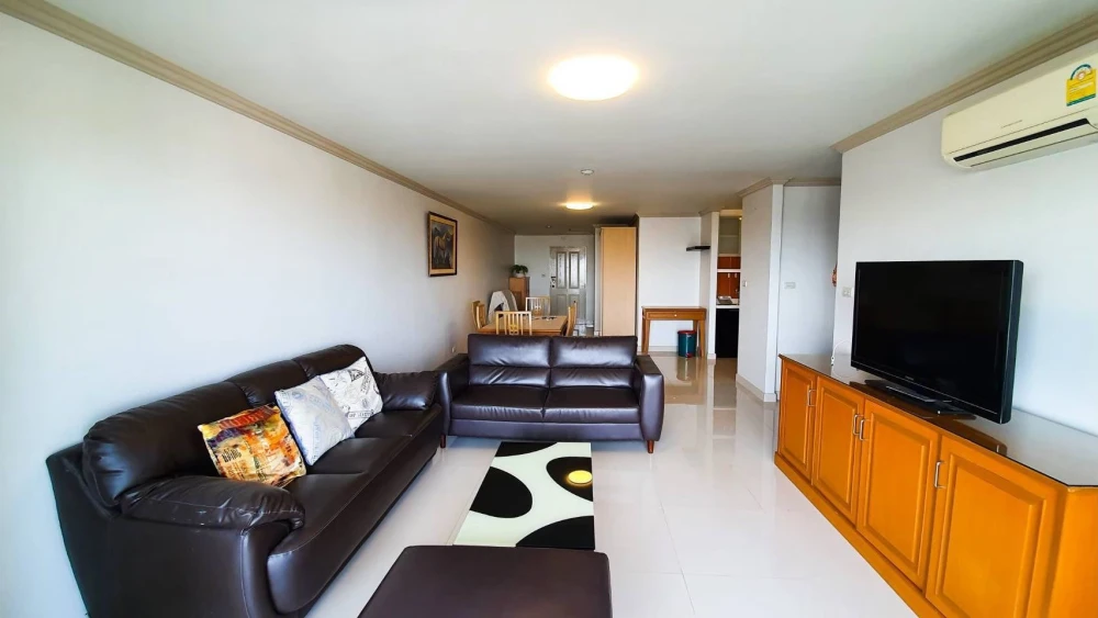 For sale or rent: Sarin Place, a spacious 103 sq.m. condo with panoramic views from the 26th floor. "Feels like home" while enjoying convenient access
