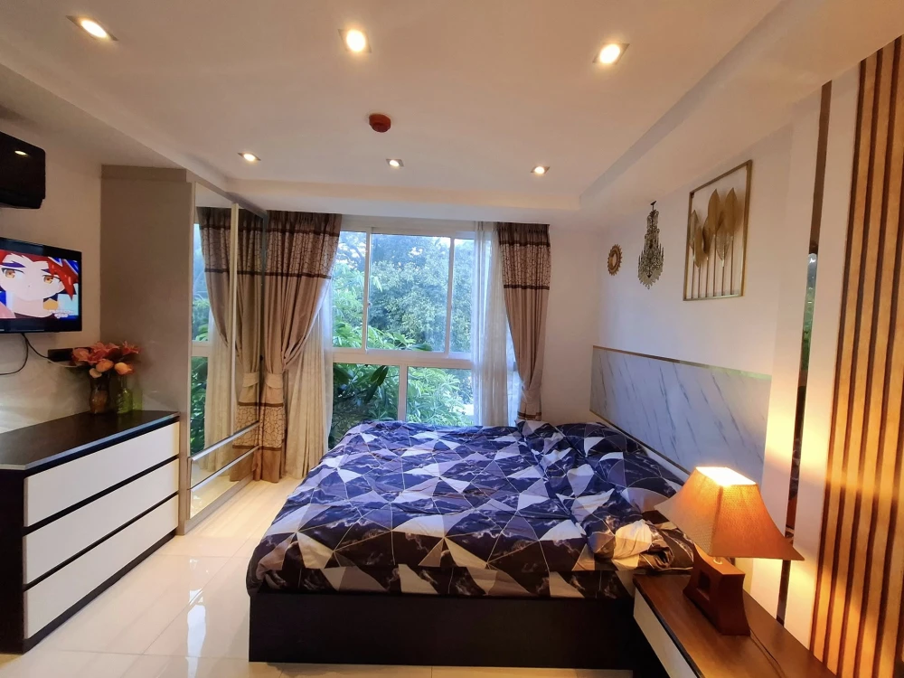 For sale or rent: Serenity Wongamat, spacious room with plenty of usable space, great location, stunningly decorated.Don't miss out on this great deal