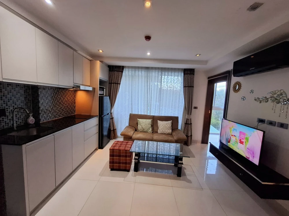 For sale or rent: Serenity Wongamat, spacious room with plenty of usable space, great location, stunningly decorated.Don't miss out on this great deal