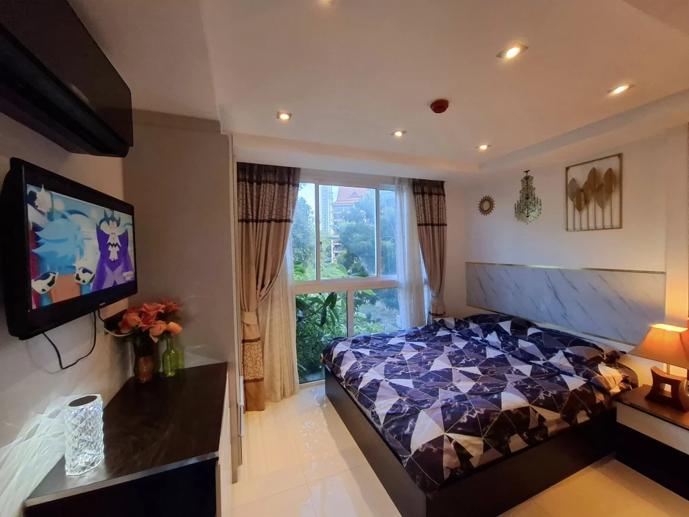 For sale or rent: Serenity Wongamat, spacious room with plenty of usable space, great location, stunningly decorated.Don't miss out on this great deal