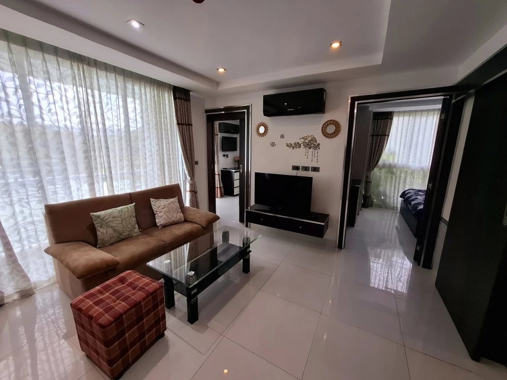 For sale or rent: Serenity Wongamat, spacious room with plenty of usable space, great location, stunningly decorated.Don't miss out on this great deal