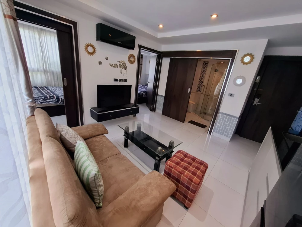 For sale or rent: Serenity Wongamat, spacious room with plenty of usable space, great location, stunningly decorated.Don't miss out on this great deal