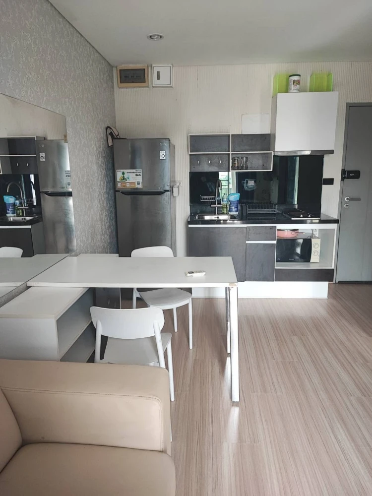 For sale or rent: Serrano Condominium. Spacious and comfortable units with ample living space at attractive prices. Book now before you miss this oppo