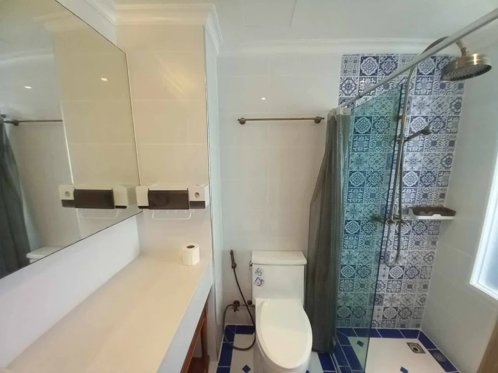For sale or rent: Seven Seas Cote d'Azur studio apartment. Fully furnished, move-in ready.