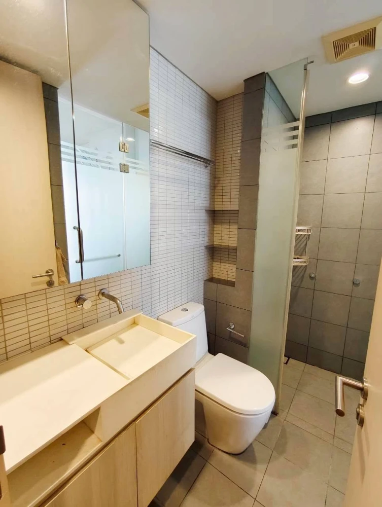 For sale or rent: Siamese Ratchakru, 1 bedroom, 1 bathroom, fully furnished, with unobstructed and airy views. Book now!