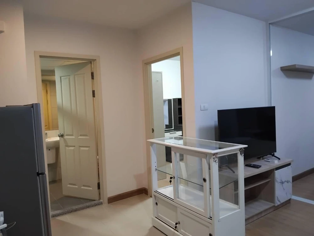 For sale or rent: Supalai City Resort Chaengwatthana. Spacious room, lots of usable space, good location, convenient transportation. Reserve now!
