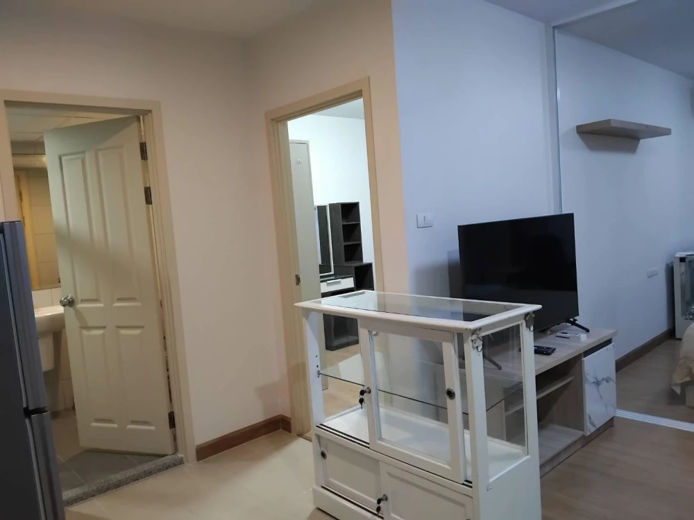 For sale or rent: Supalai City Resort Chaengwatthana. Spacious room, lots of usable space, good location, convenient transportation. Reserve now!