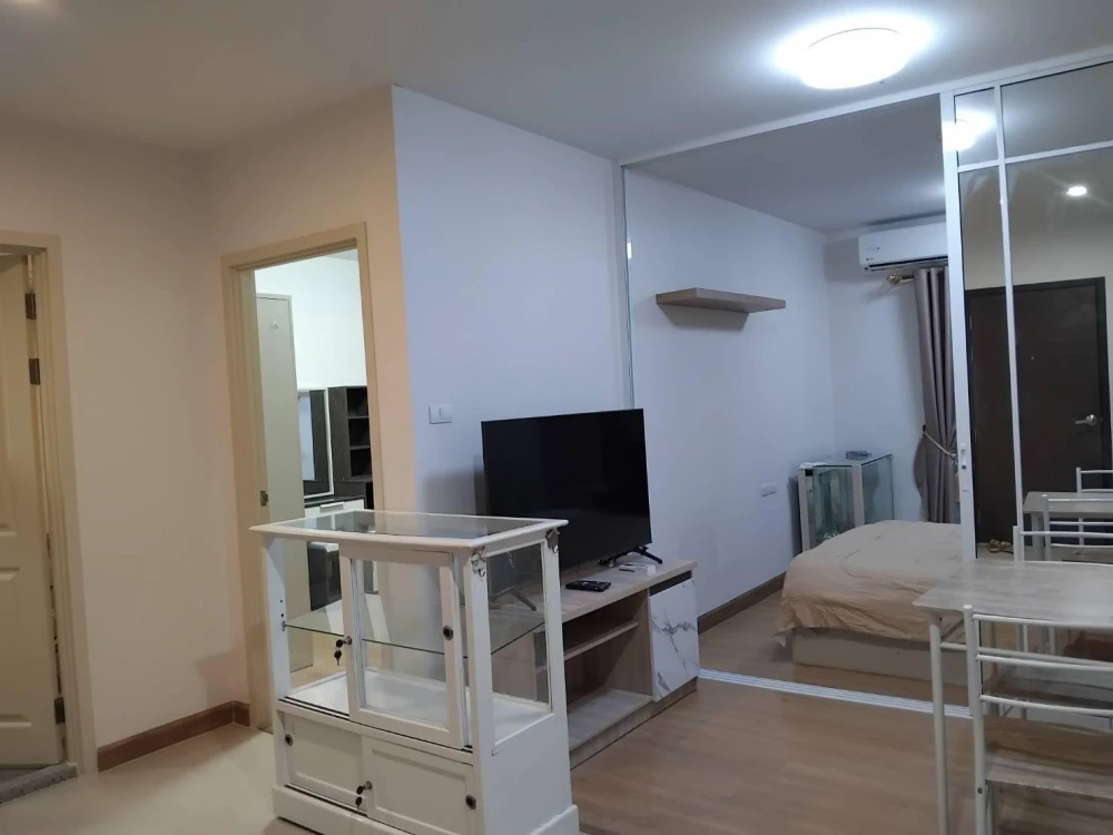 For sale or rent: Supalai City Resort Chaengwatthana. Spacious room, lots of usable space, good location, convenient transportation. Reserve now!