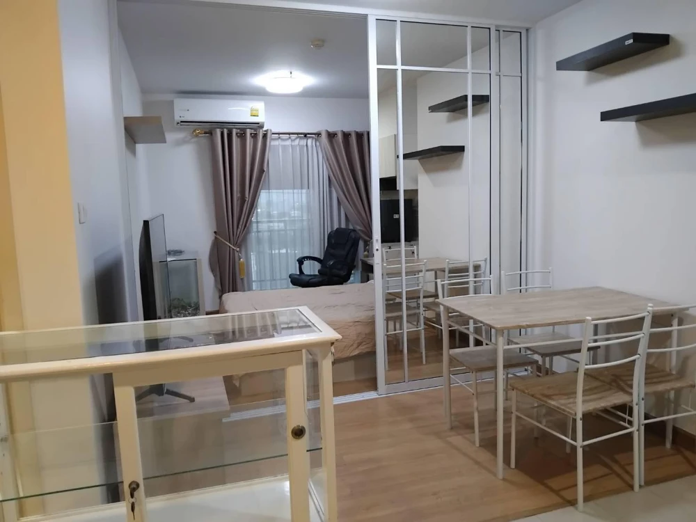 For sale or rent: Supalai City Resort Chaengwatthana. Spacious room, lots of usable space, good location, convenient transportation. Reserve now!