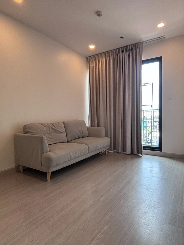 For sale or rent: Supalai Lite Thaphra - Wongwian Yai, 2 bedrooms, spacious living area, great location, convenient transportation. Book now!