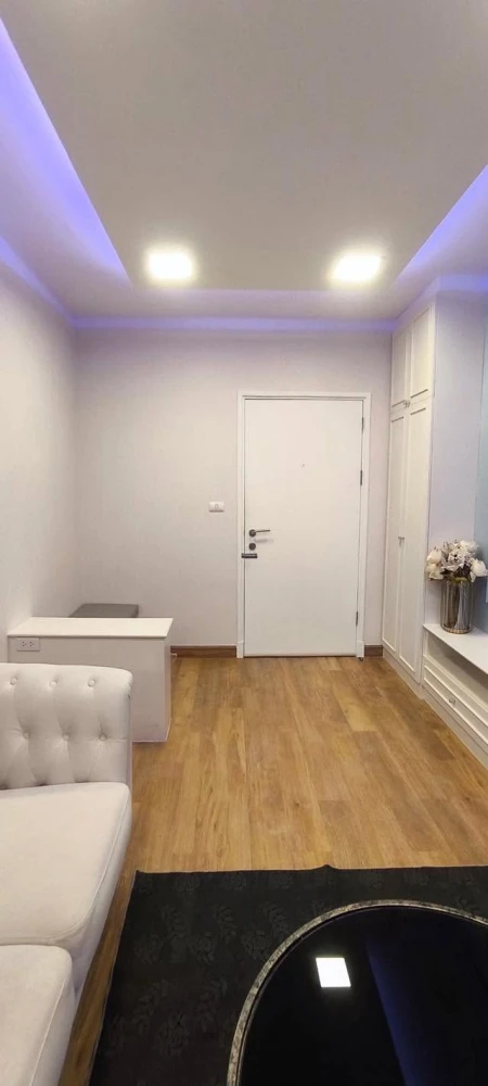 For sale or rent: Supalai Park Ekkamai-Thonglor, 22nd floor, the most beautiful unit in the project. Fully furnished with appliances, ready to move in