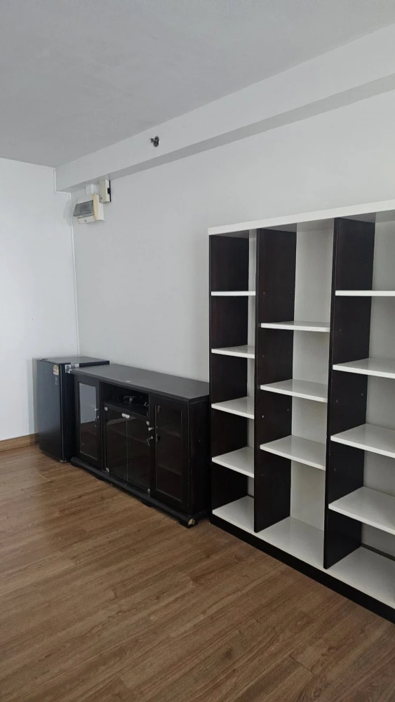 For sale or rent: SUPALAI PARK KASET, room facing Prasertmanukit Road, no buildings blocking, fully furnished, reserve now.