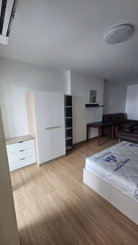 For sale or rent: SUPALAI PARK KASET, room facing Prasertmanukit Road, no buildings blocking, fully furnished, reserve now.