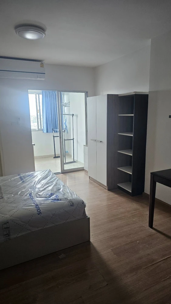 For sale or rent: SUPALAI PARK KASET, room facing Prasertmanukit Road, no buildings blocking, fully furnished, reserve now.