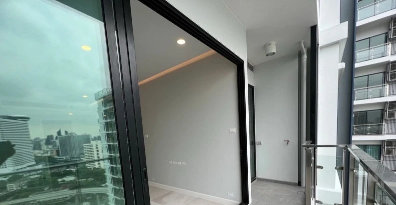 For sale or rent: Supalai Premier Charoen Nakhon, high floor, river view. Interested? Hurry and reserve now!