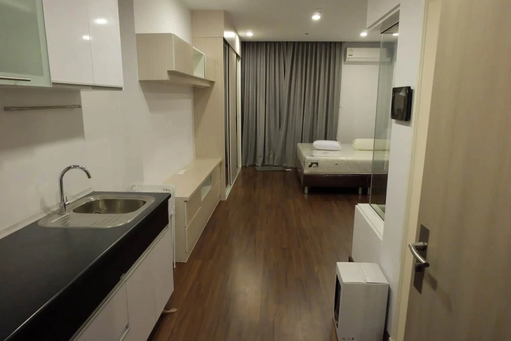 For sale or rent: Supalai Premiere @ Asoke, ready-to-move-in unit with complete amenities, 18th floor with high-floor views. Book now!